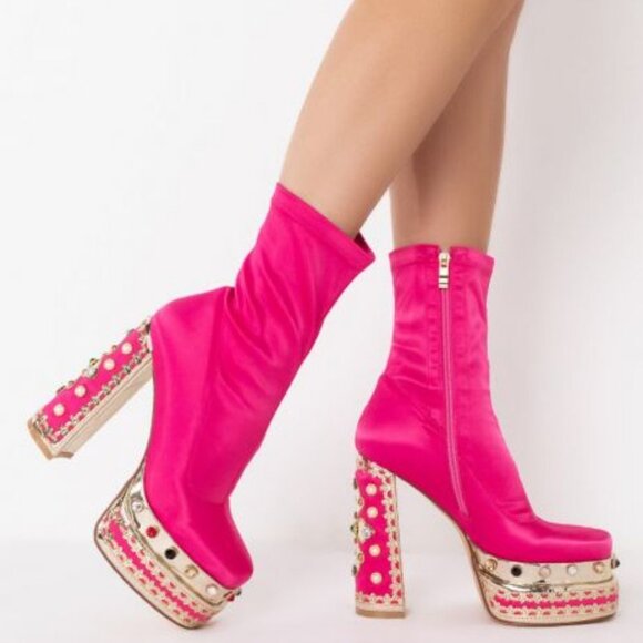 AZALEA WANG SPOLIGHT JUNKIE CHUNKY BOOTIE IN FUCHSIA ( BRAND NEW !!!! ) - Picture 1 of 9